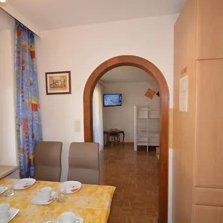 Apartment Low Budget Areit Lozano By Ged *