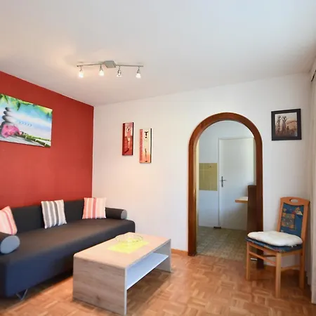 Low Budget Areit Lozano By Ged *